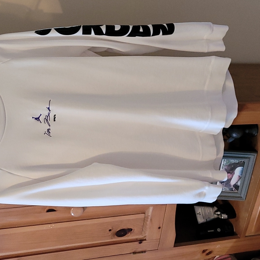 jordan xl sweatshirts not never worn